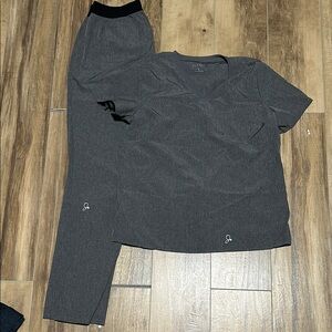 Jaanuu Gray Scrub Set